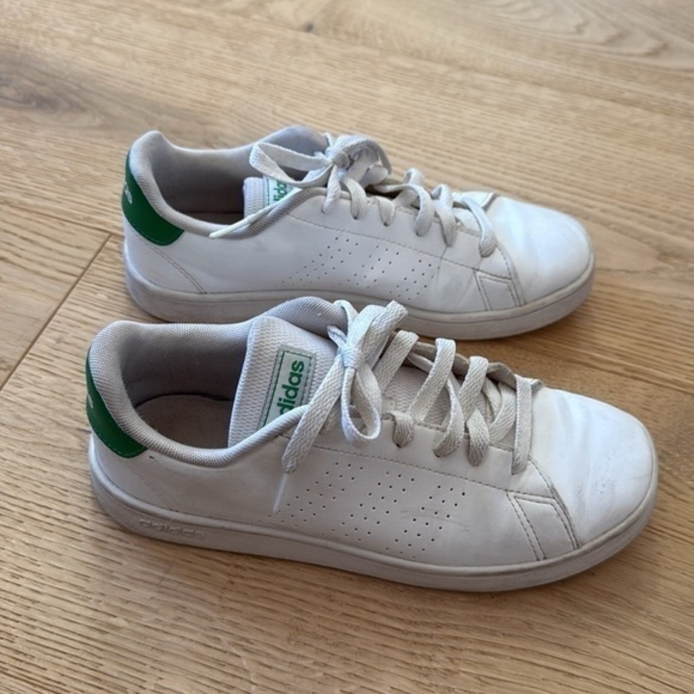 Adidas White Green Low Top Sneakers Women Size 5
